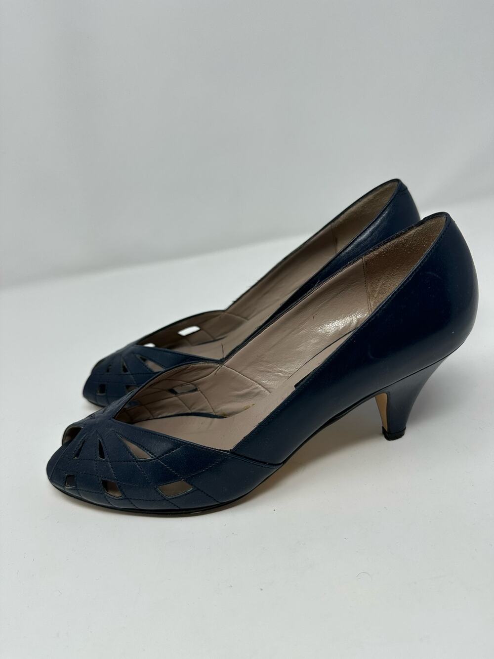 Vintage 80s Vaneli Made in Italy Blue Leather Cut Out Peep Toe Pumps size 6.5